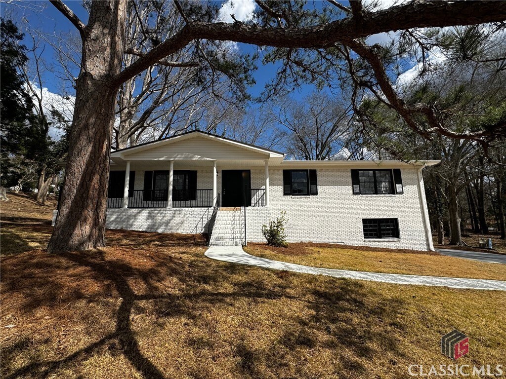 Foto principal - 215 Rivermont Rd