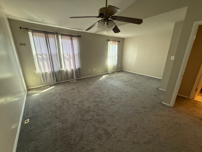 Foto del edificio - 7804 Old Litchfield Ln