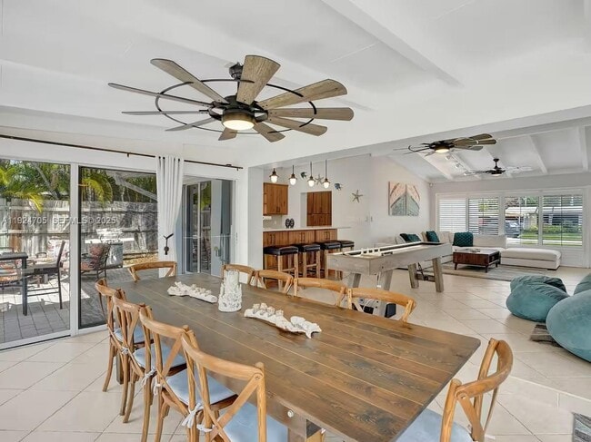 Foto del edificio - 2525 Gulfstream Ln