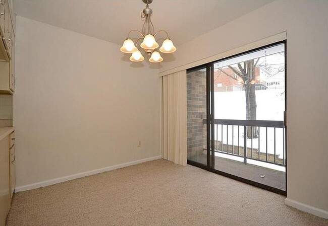 Building Photo - 1500 Cochran Rd