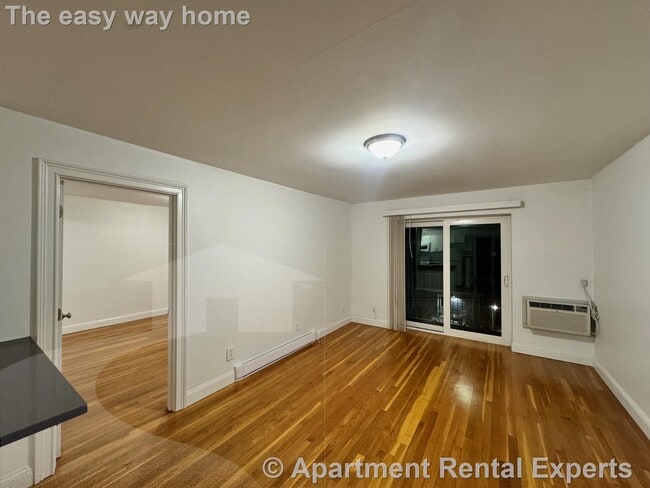 Building Photo - 134 Summer St