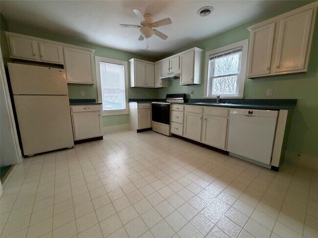 Foto del edificio - 928 W 3rd St