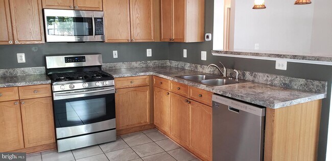 Foto del edificio - 2710 Bellforest Ct