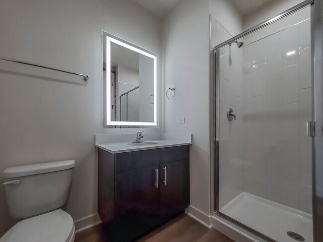 Foto del edificio - 818 N Wolcott Ave