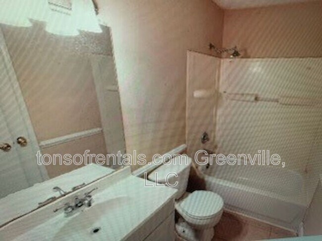 Foto del edificio - 1501 Howard Dr