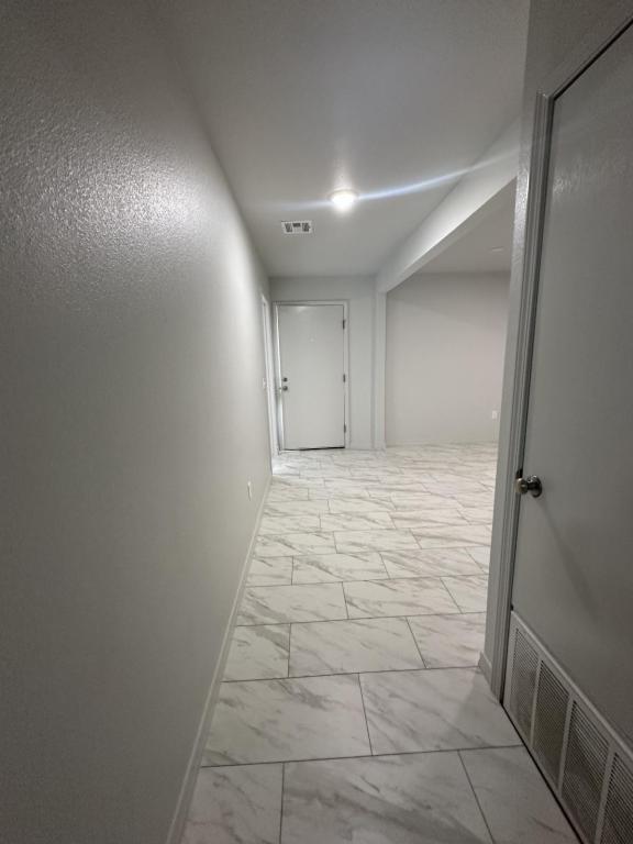 Building Photo - 1619 N Vinita Ave