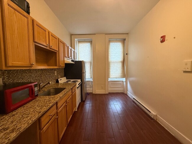 Photo - 1819 W Oxford St Apartment