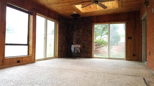 Foto del edificio - 3 br, 2 bath House - 6417 Tahoe Dr.