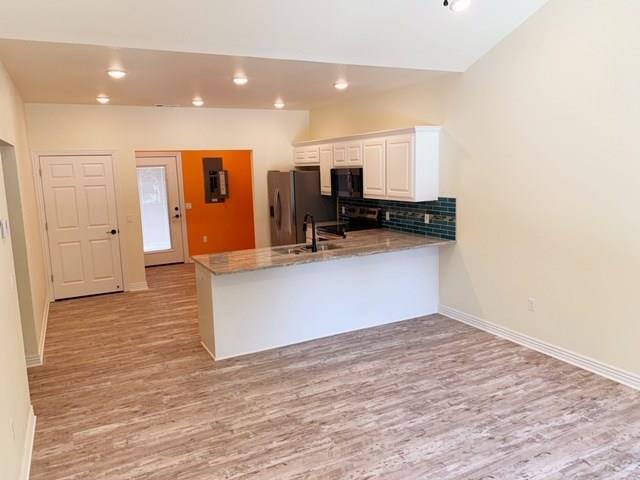 Building Photo - 271 N Gutensohn Rd