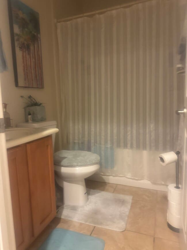 Guest bathroom - 6155 Saddle Horse Ave