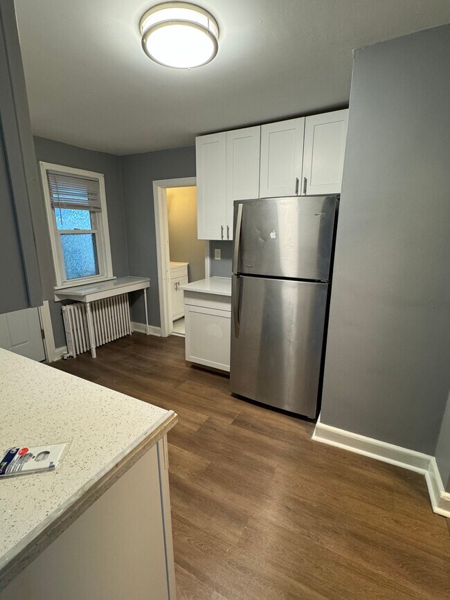 Building Photo - 155 Vesper St