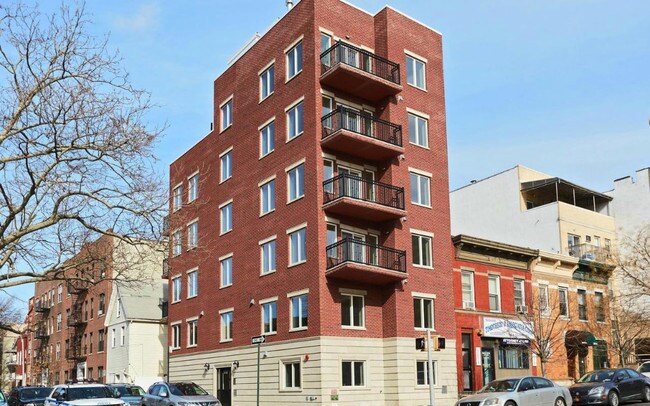 Building Photo - 3601 28th Ave