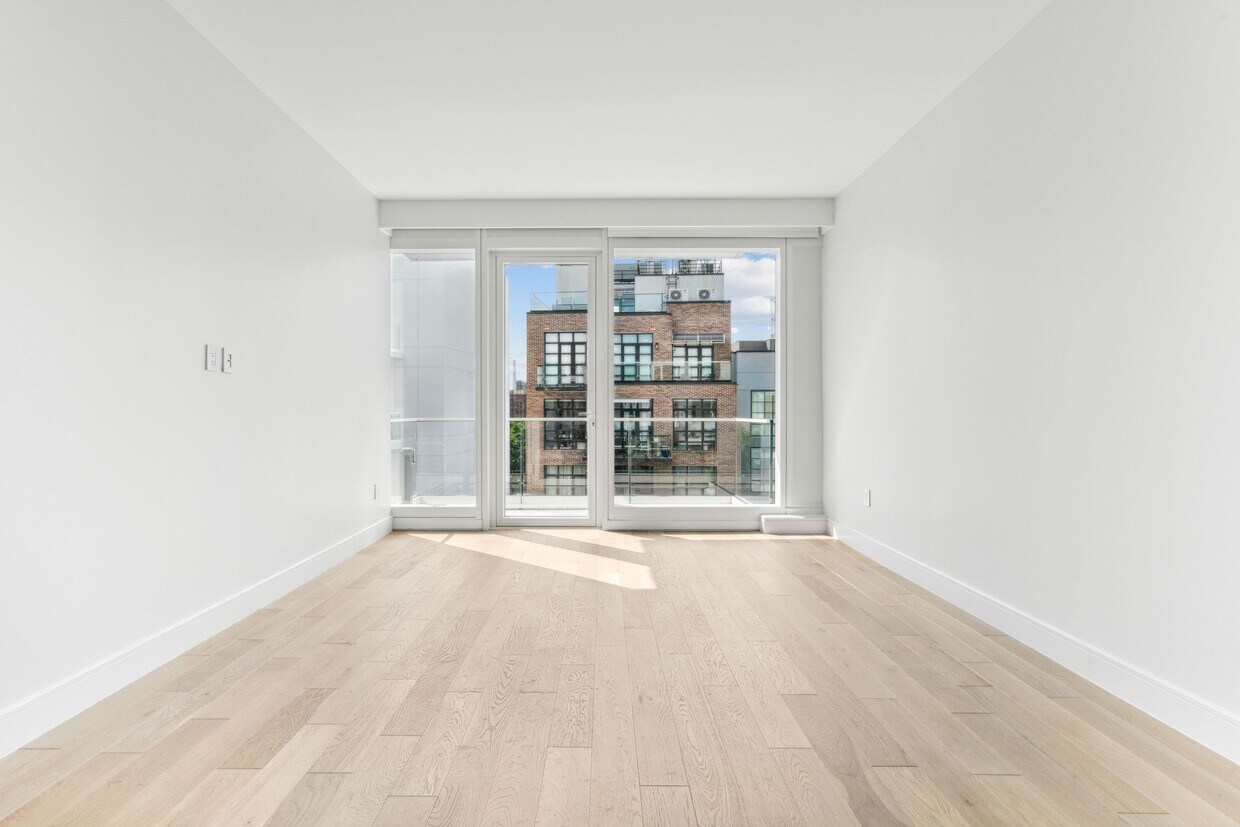 Foto principal - 37-34 33rd St