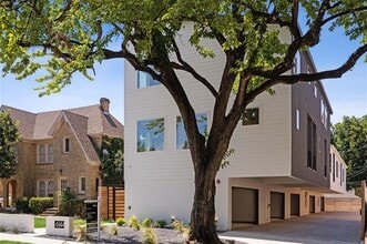 Building Photo - 6144 Oram St