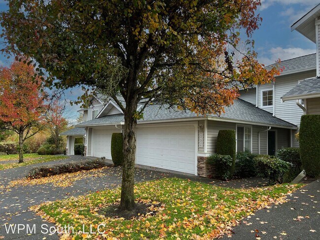 Building Photo - 2 br, 2.5 bath House - 22426 43rd Ave S