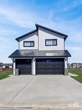 Building Photo - 12018-12077 77 Ave