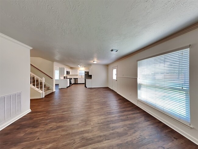Building Photo - 7007 Durango Dr