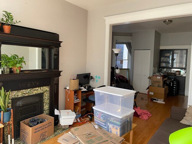 Foto del edificio - 2844 N Whipple St