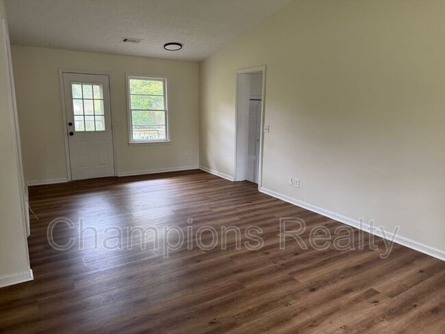 Foto del edificio - 1719 Celia Dr