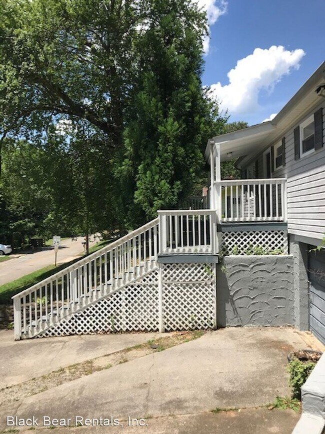 Building Photo - 2 br, 2 bath House - 224 White Pine Drive