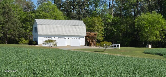 Foto del edificio - 345 Byrds Pond Rd