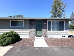 Building Photo - 1331 NE 238th Dr