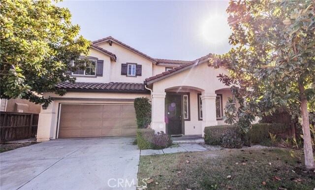 Primary Photo - 920 Sawtooth Dr