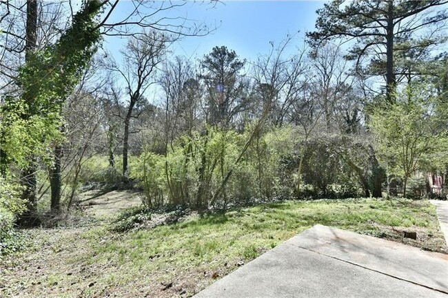 Building Photo - 3505 Brookfield Ln
