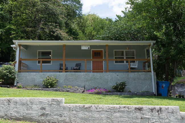 Building Photo - 4512 Balcomb St