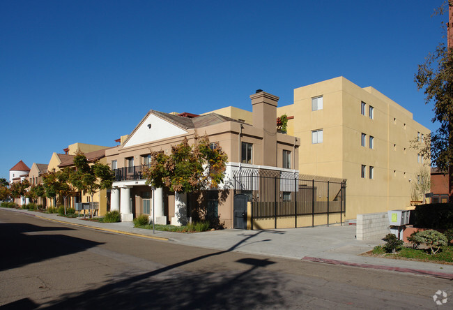 Foto del edificio - Fraternity Row