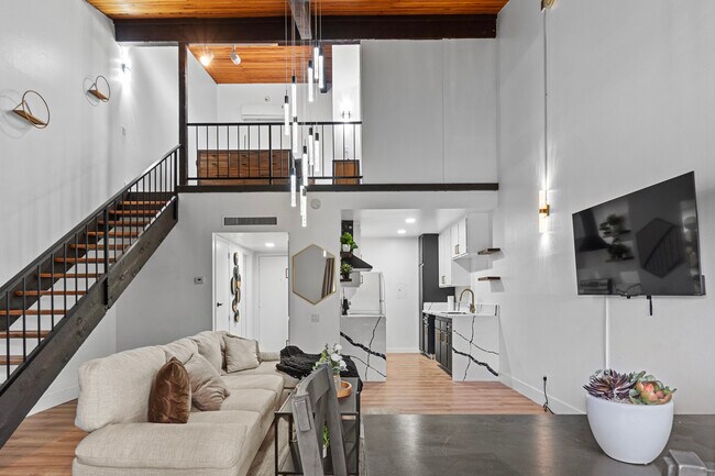 Foto del edificio - 5460 White Oak