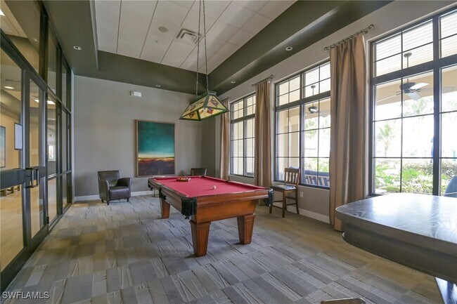 Foto del edificio - 1224 Manado Dr