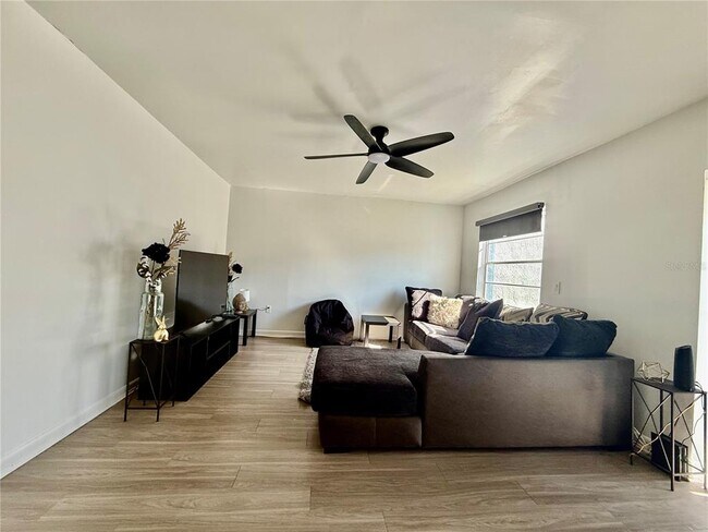 Foto del edificio - 2507 N Alafaya Trail