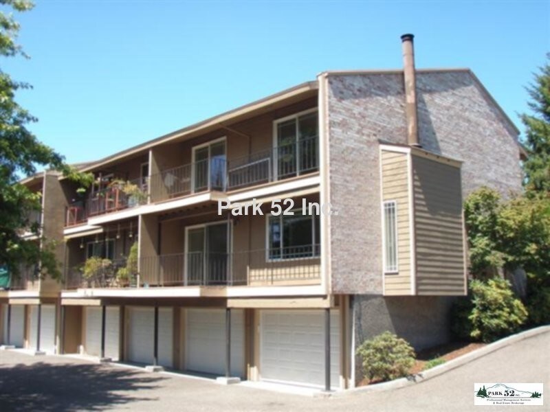 Primary Photo - 1417 Rainier Dr