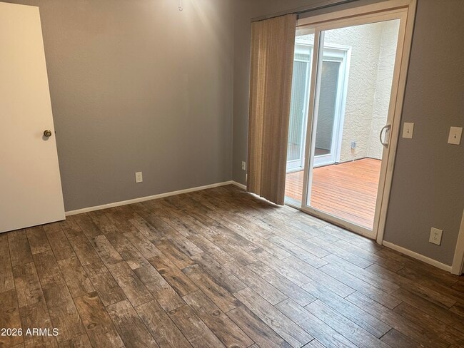 Building Photo - 3029 W Sierra St