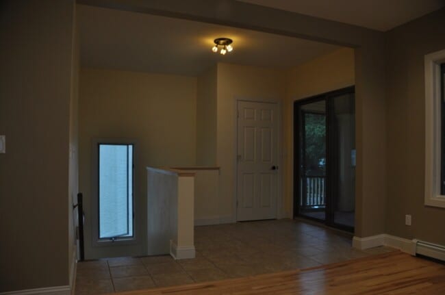 Building Photo - 2515 Pleasant Ave