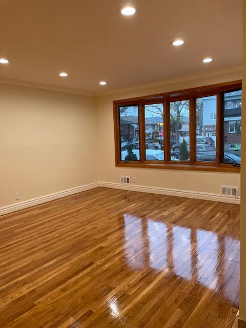 Building Photo - 2789 E 65th St