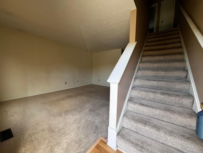 Foto del edificio - 5346 Portland St