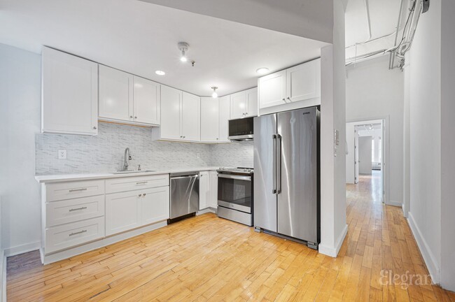 Foto del edificio - 417 Lafayette St