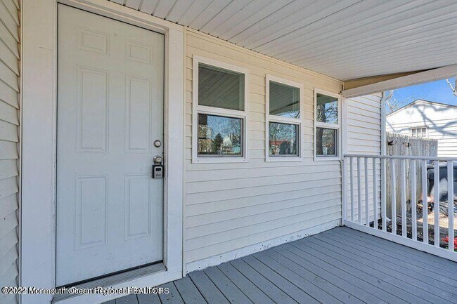 Building Photo - 920 Bowling Green Dr