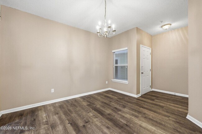Foto del edificio - Ground Floor 2 bedroom 2 bathroom Condo in Gated Community with Amenities