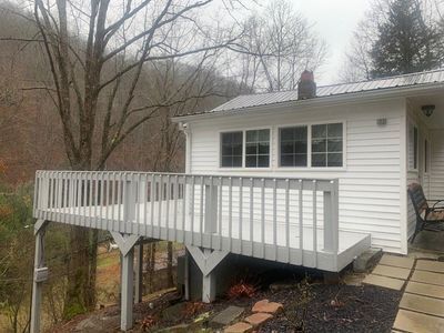 Foto del edificio - 5357 Right Fork Maces Creek Rd