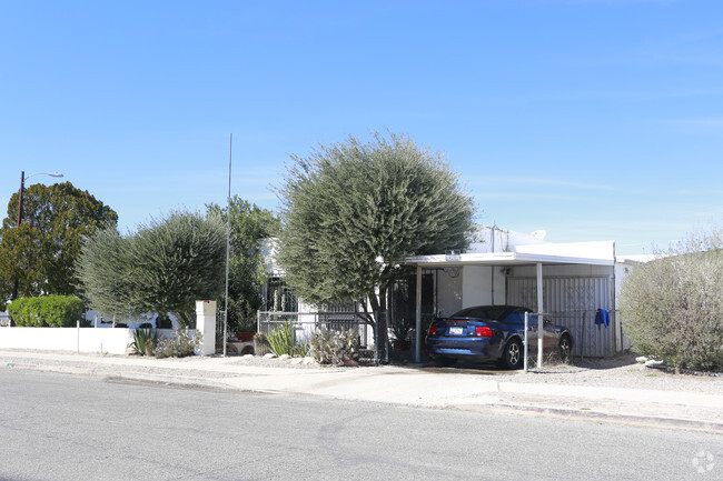 Building Photo - Borden Court