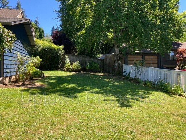 Foto del edificio - 16620 SW Oak St