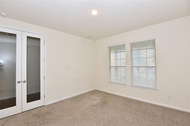 Foto del edificio - 5008 Risana Bend