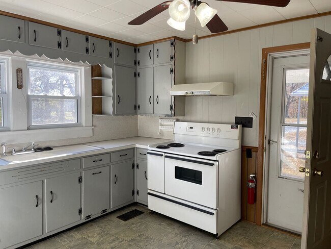 Foto del edificio - NICE CLEAN COUNTRY HOME, 3 BDRM 1.5 BA