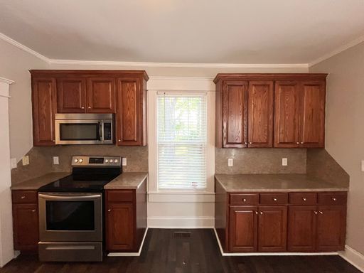 Foto del edificio - Charming 3BD, 2BA Durham Home with Large Yard Located Only 5 Minutes from Downtown Durham