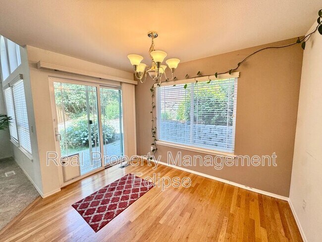 Foto del edificio - 2430 195th St SE
