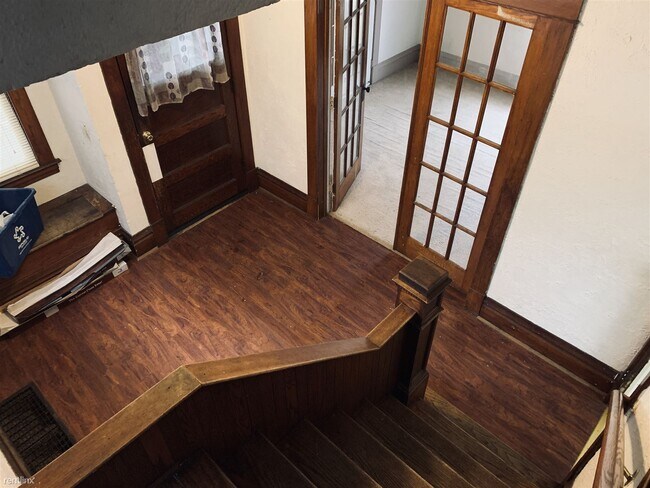 Building Photo - 4 br, 2 bath House - 607 W Vine St 607 W. ...