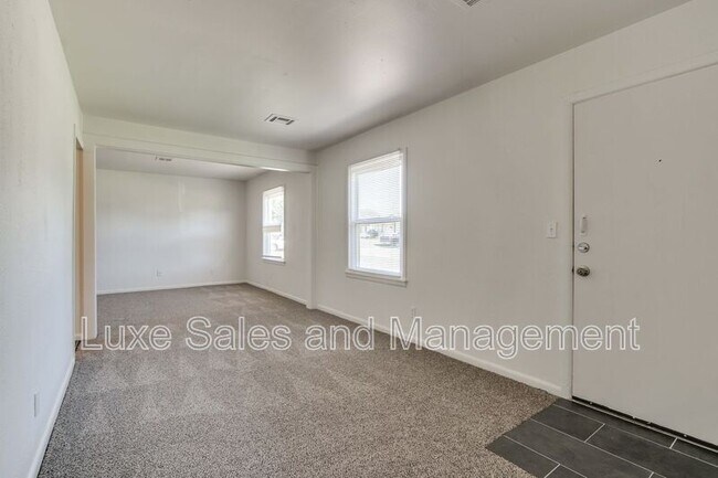 Photo - 3926 SE 10th St House